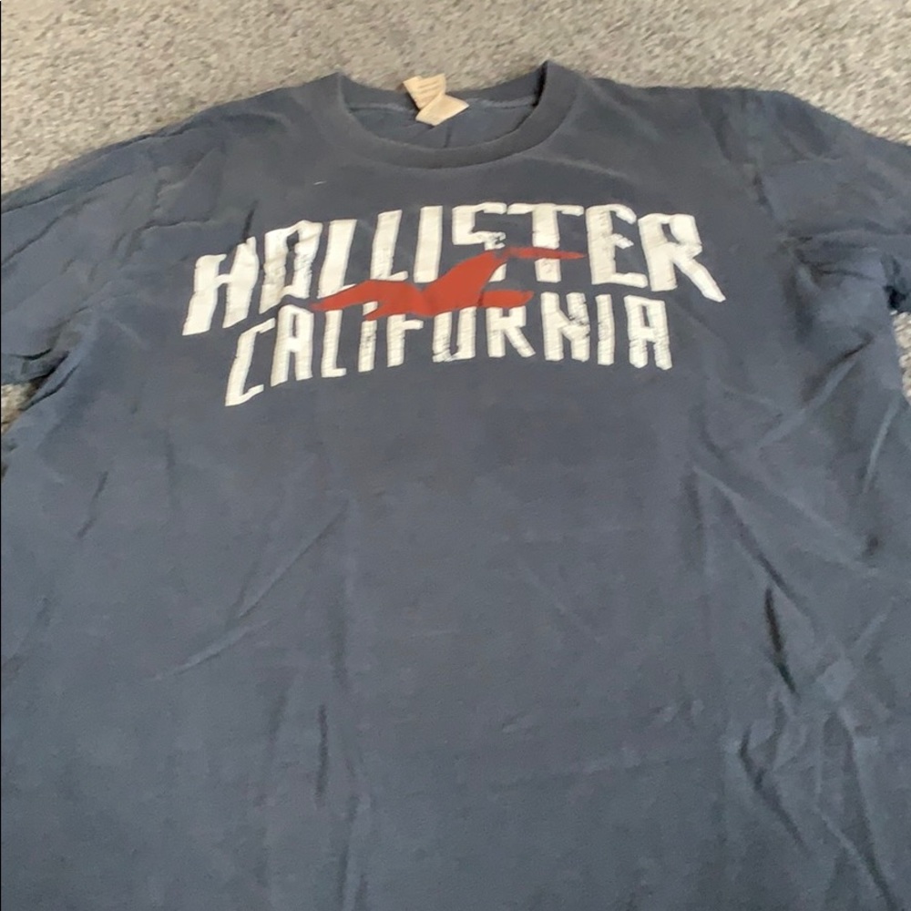 Hollister Tee